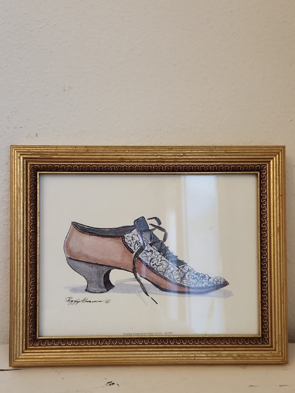 ♤ Vintage Framed Shoe Art - Gold Frame, Blush & Gray Illustration